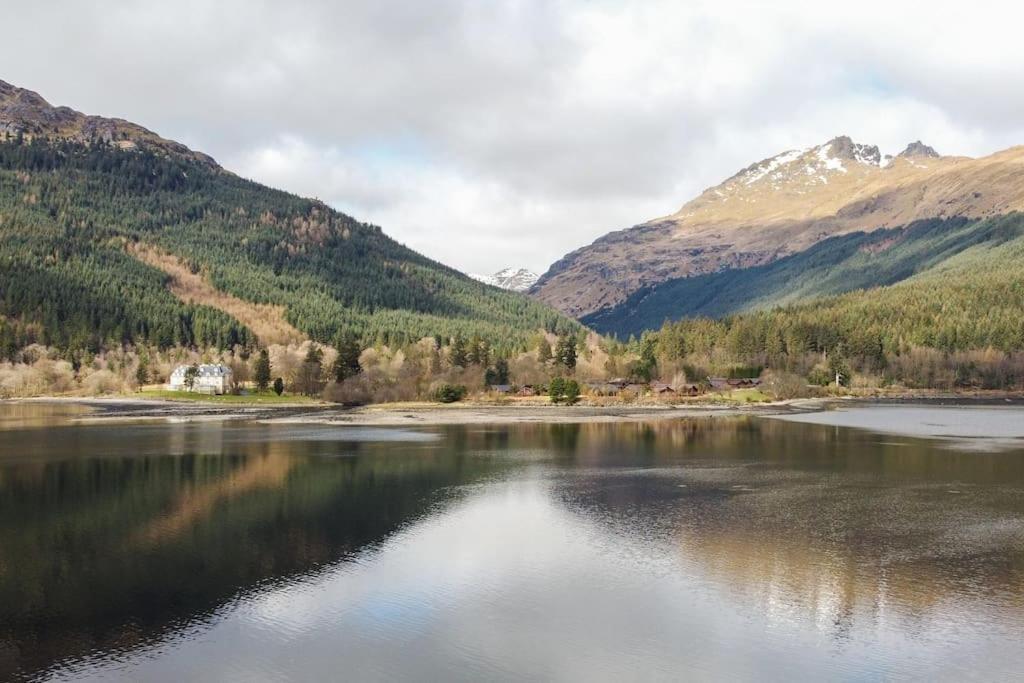 Rossmay House - 4 Bedroom Scottish Villa With Waterfront / Mountain Views Arrochar Buitenkant foto