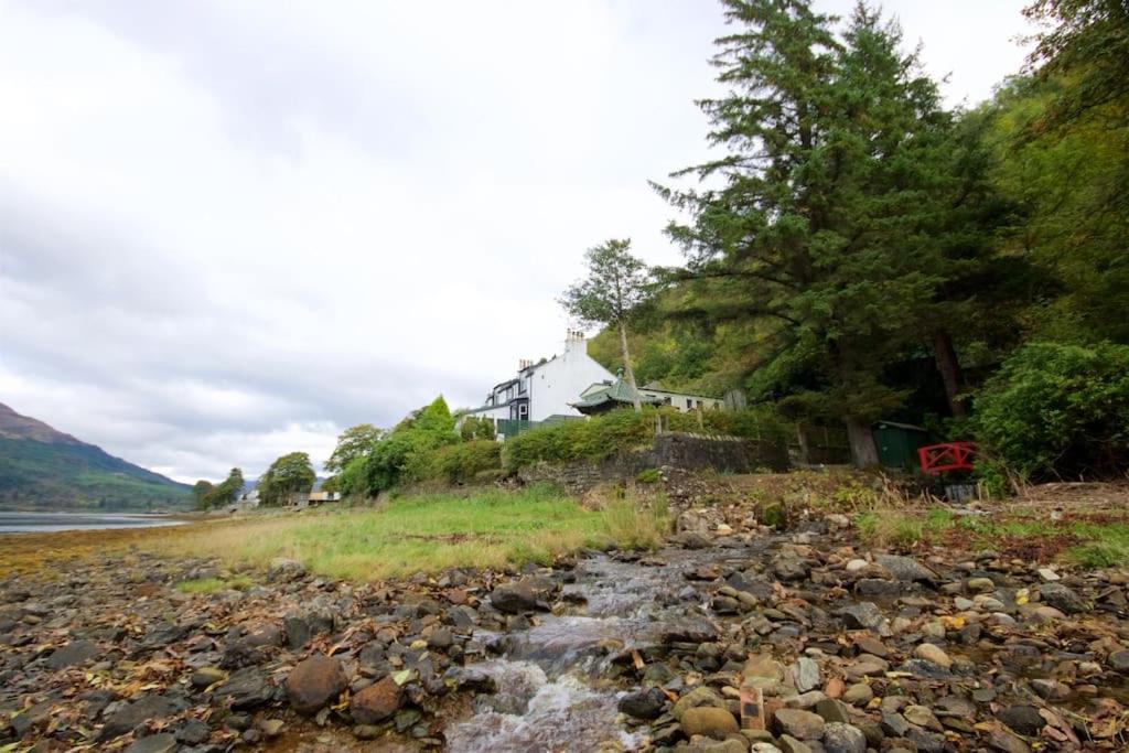 Rossmay House - 4 Bedroom Scottish Villa With Waterfront / Mountain Views Arrochar Buitenkant foto