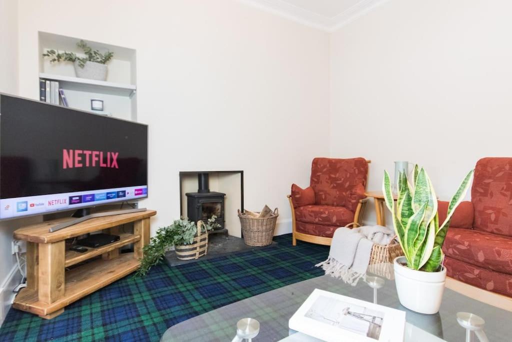 Rossmay House - 4 Bedroom Scottish Villa With Waterfront / Mountain Views Arrochar Buitenkant foto